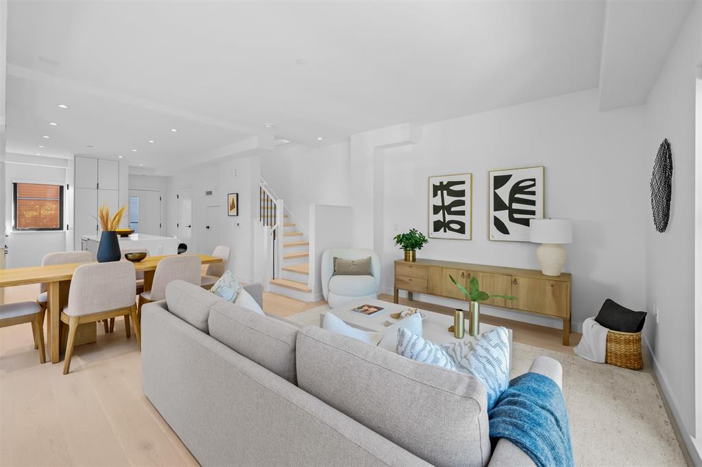 584 W. 28th Avenue